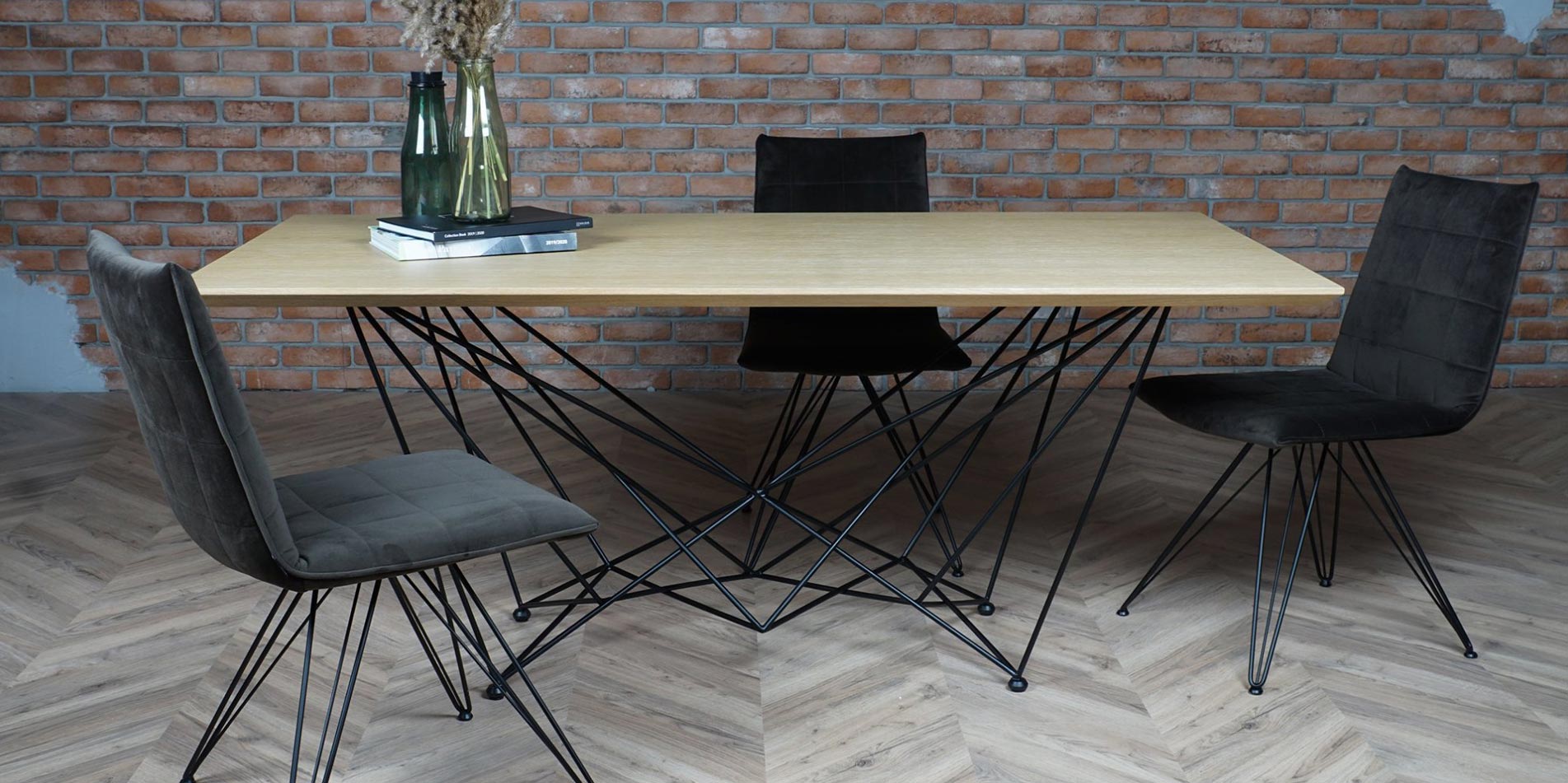 Dining table Orion with oak table top and black metal legs by Mahagoni Furniture