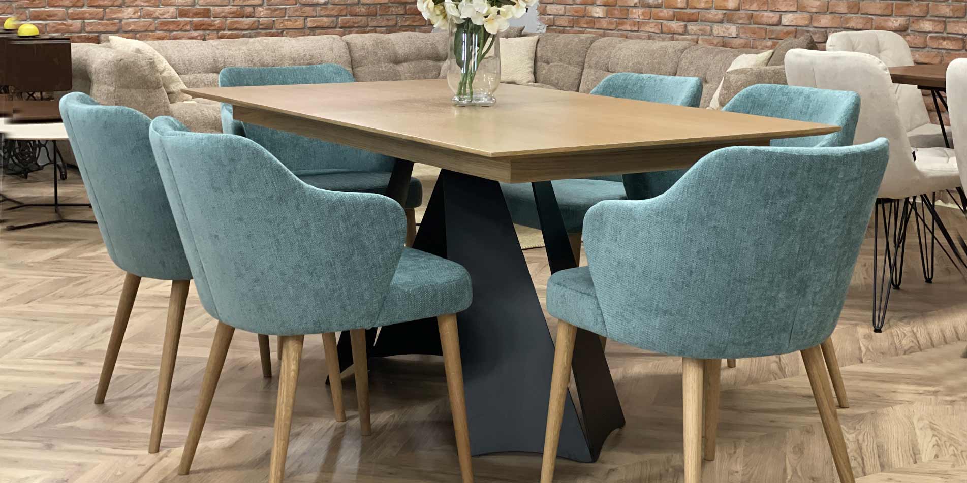 Dining table Cassini with oak MDF table top and black metal legs with mint chairs