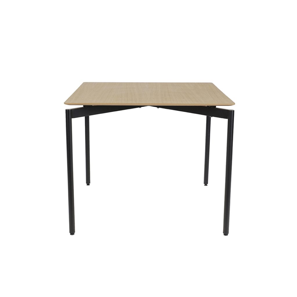 Mala kockasta trpezariska masa Polo.