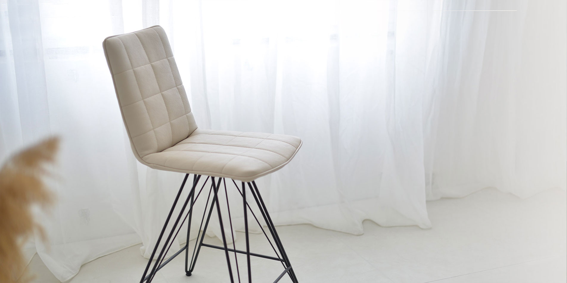 Bar chairs for kitchen counter with metal legs