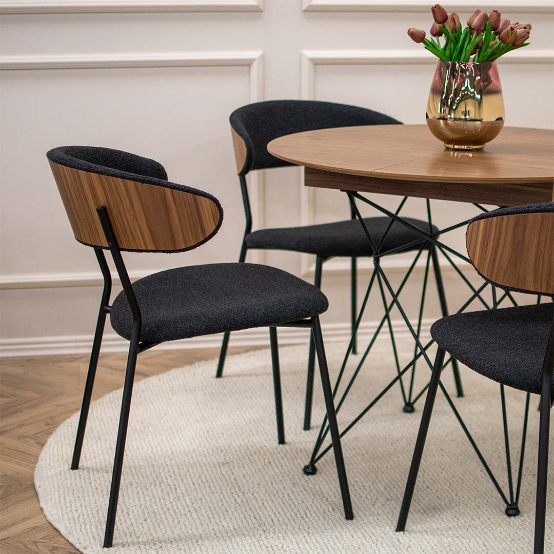 Трпезариска столица Оасис со фурнир од орев и црн мебел штоф