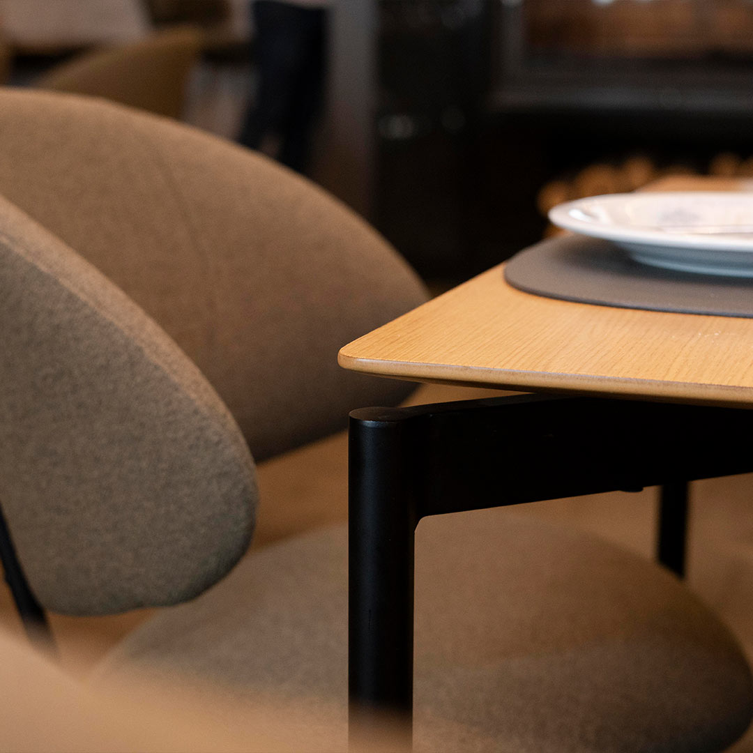 trpezariska-masa-polo-dab-5