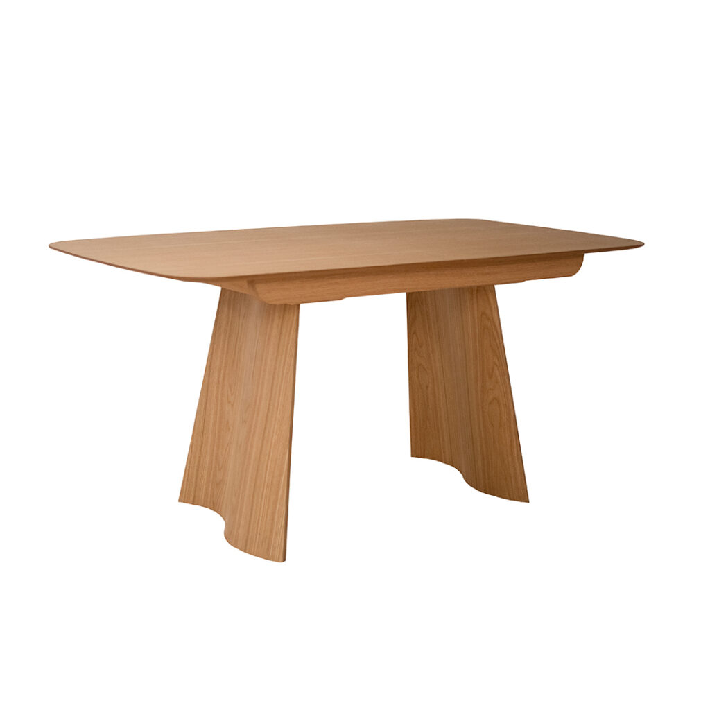 Dining table Sfera in oak from manufacture Mahagoni Furniture