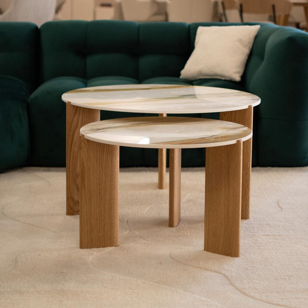 Coffee tables Torio with natural oak legs and a silky-smooth Laminam top.