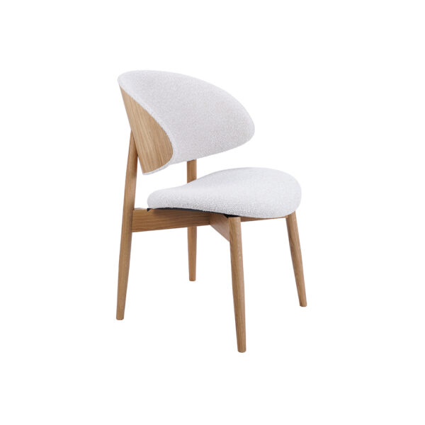 Трпезариска столица со дрвени даб ногарки и со фурнир од даб во грбот во комбинација со бел мебел штоф.